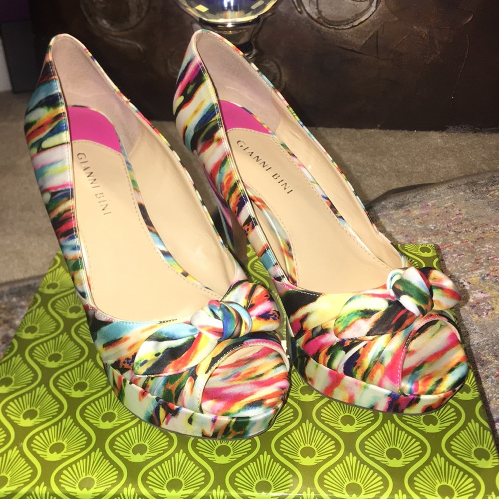 Gianni Bini now open toe heels! Super cute and fun